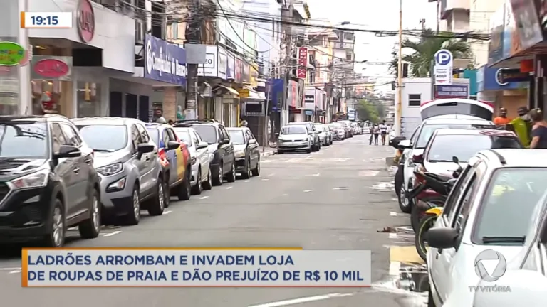Loja de moda praia é arrombada e leva prejuízo de R$ 10 mil