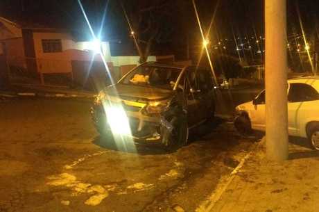 Policial dirige embriagado, bate em carro estacionado e mata bebê recém-nascida