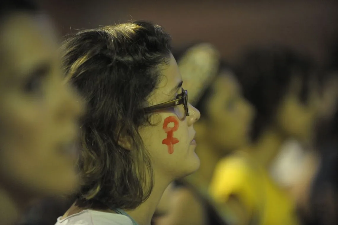 Rio de Janeiro – Protesto no Dia Internacional de Combate à Violência contra a Mulher, pelo fim da violência contra as mulheres e contra o PL 5069/13, em frente à Câmara de Vereadores (Fernando Frazão/Agência Brasil)