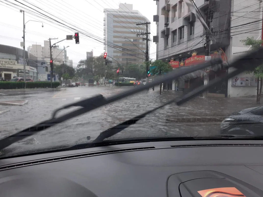 Chuva deixa mais de 1.800 pessoas desabrigadas ou desalojadas no ES; Linhares e Aracruz registram os maiores acumulados de chuva