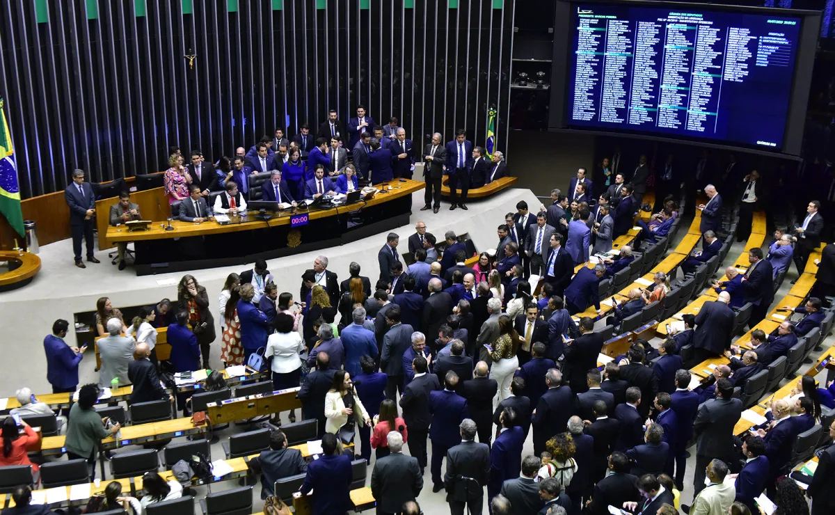 Câmara aprova suspensão do pagamento da dívida do Rio Grande do Sul; texto vai ao Senado