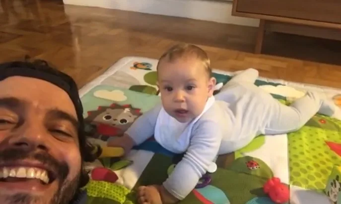 Guilherme Winter posta brincando com seu filho com Giselle Itié, Pedro Luna, e faz alegria dos fãs