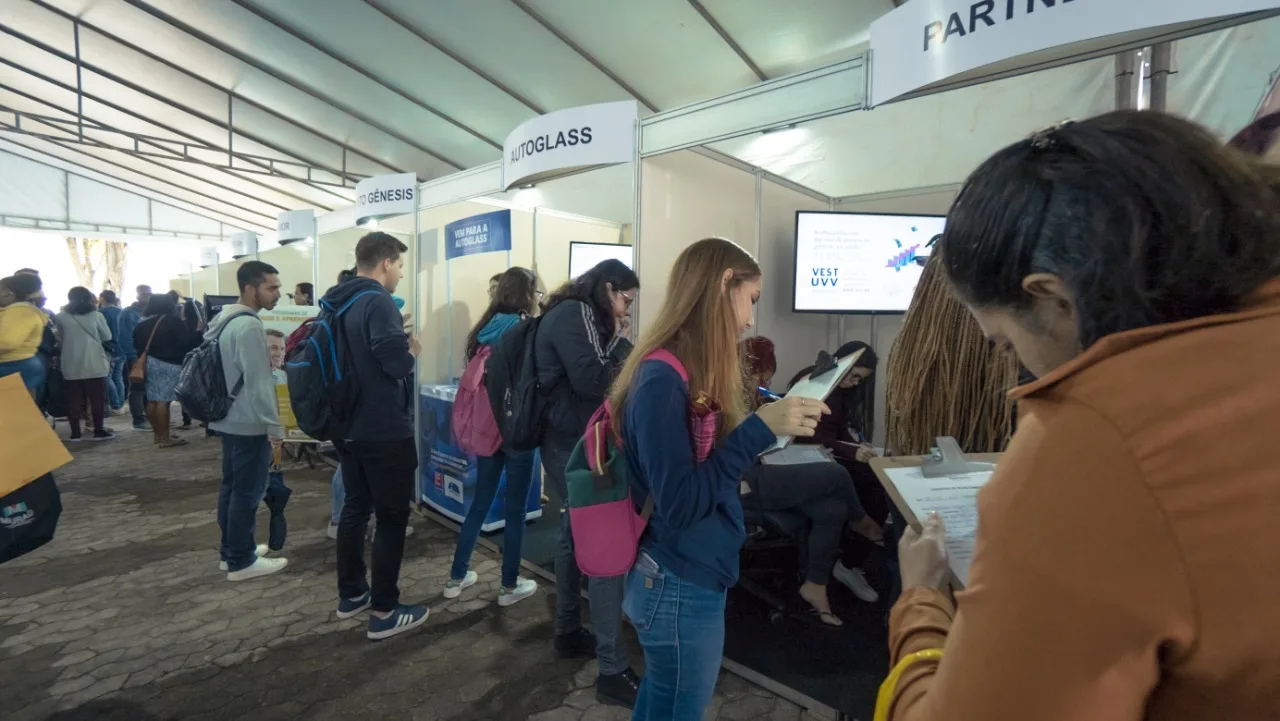 Feira oferta mais de 800 oportunidades de trabalho em Vila Velha