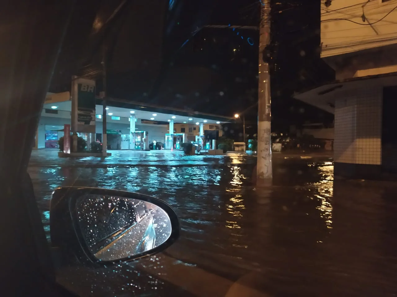 Com mais de 100 milímetros, Vila Velha registra o maior acumulado de chuva em 12 horas