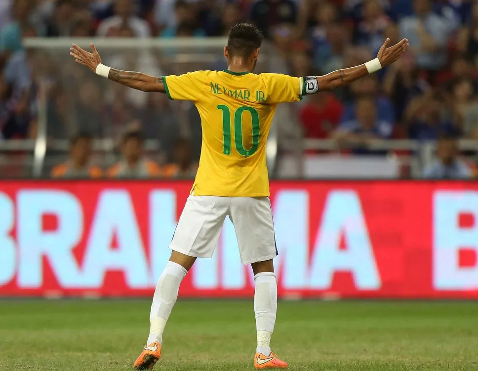 Neymar dá show, marca quatro e Brasil goleia o Japão