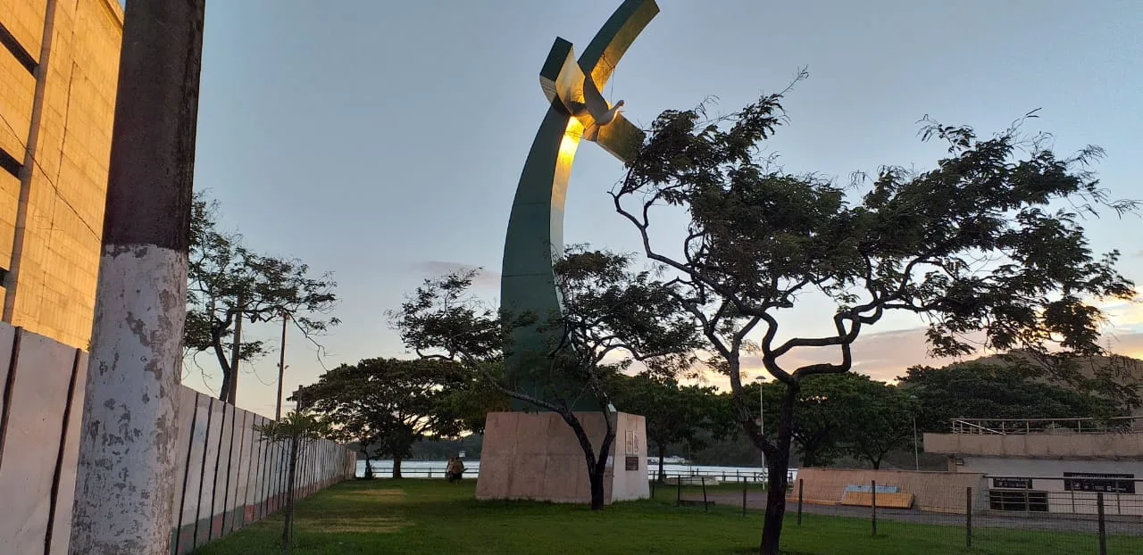 Fotógrafo amador registra momento 'mágico' na Praça do Papa em Vitória