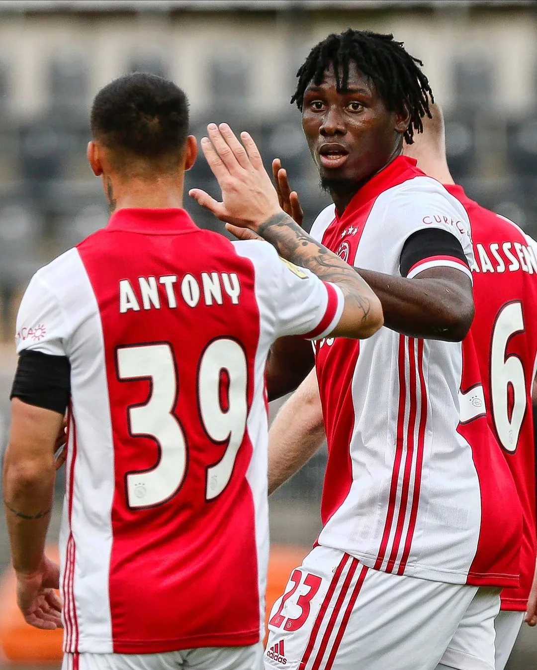 Ajax massacra por 13 a 0 em maior goleada da história do Campeonato Holandês