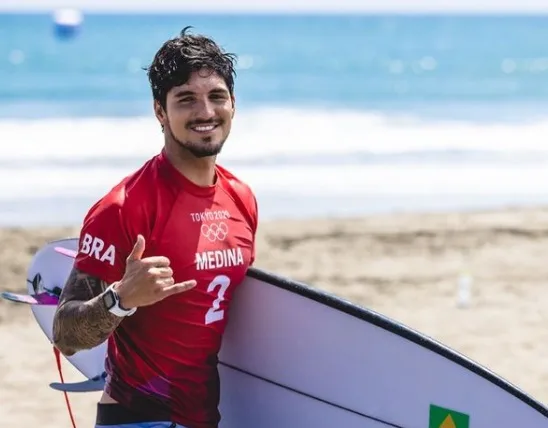 Medina e Italo avançam às semifinais do surfe e Brasil já garante uma medalha