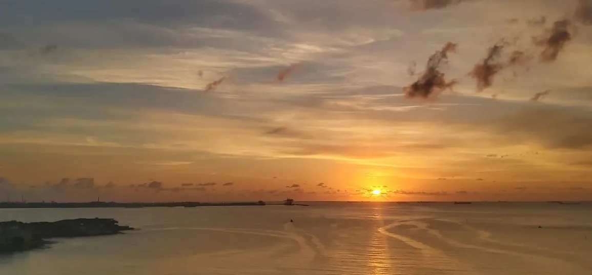 Sol aparece entre nuvens e temperaturas seguem amenas no ES. Confira a previsão do tempo!