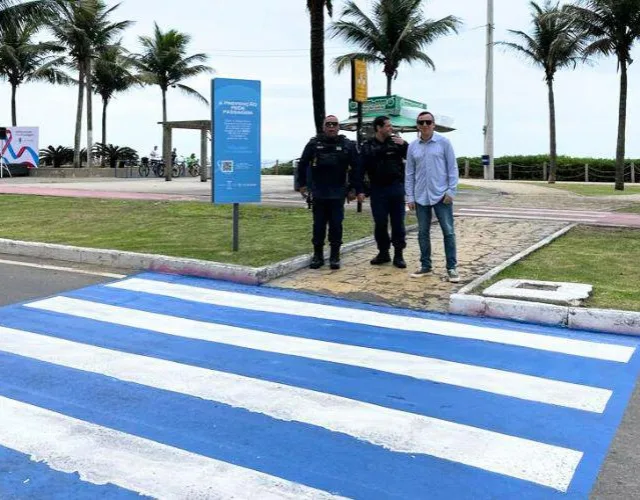 Novembro Azul: Faixas de pedestre são pintadas temporariamente em Vila Velha