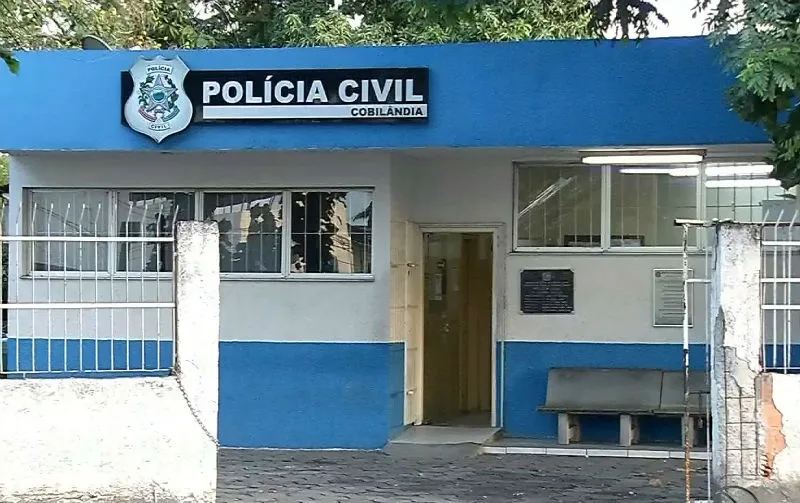 Dois homens são detidos e um adolescente é apreendido com armas e drogas em Cariacica