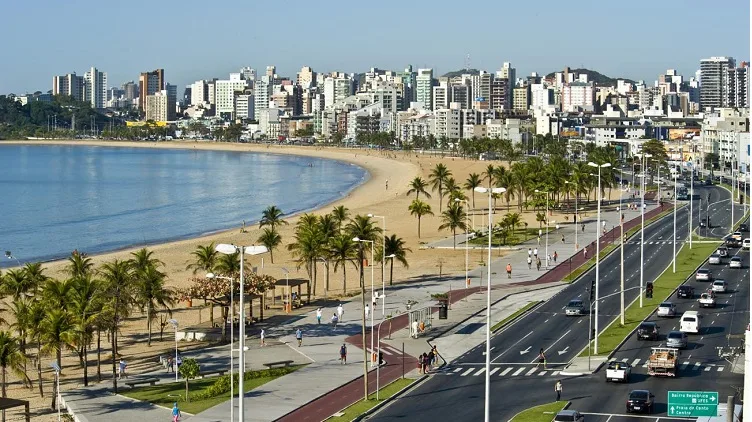 Mesmo com sol tímido, previsão é de chuva até esta terça na Grande Vitória. Confira!