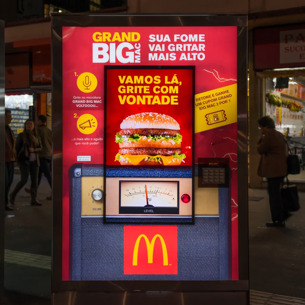 McDonalds - GRITO - BAIXA - 003