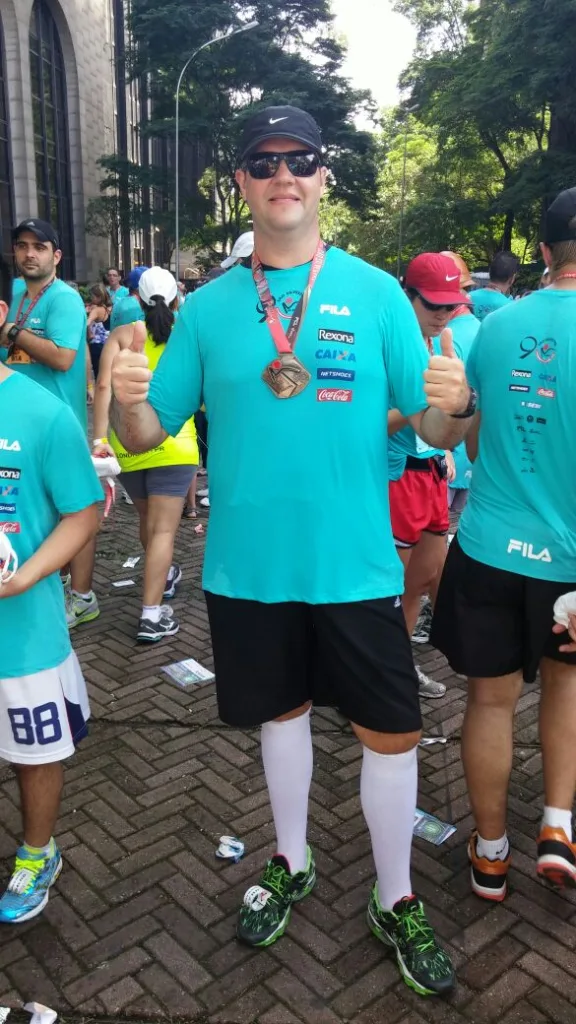 Para encerrar 2014 em grande estilo e comemorar a saída do sedentarismo, ele foi correr a São Silvestre!