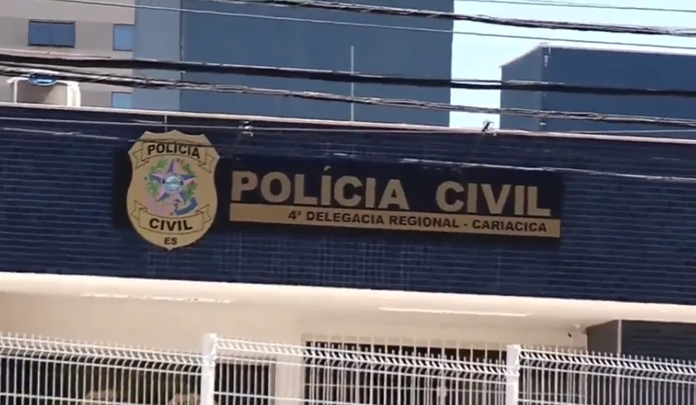 Homem se entrega à polícia e confessa assassinato de adolescente dois dias após o crime