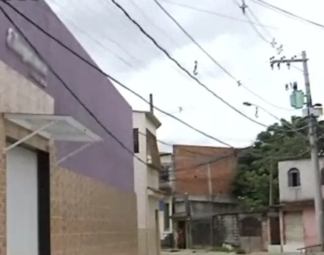 Suspeito joga arma em telhado de cerimonial para se livrar da polícia, mas acaba preso em Vila Velha