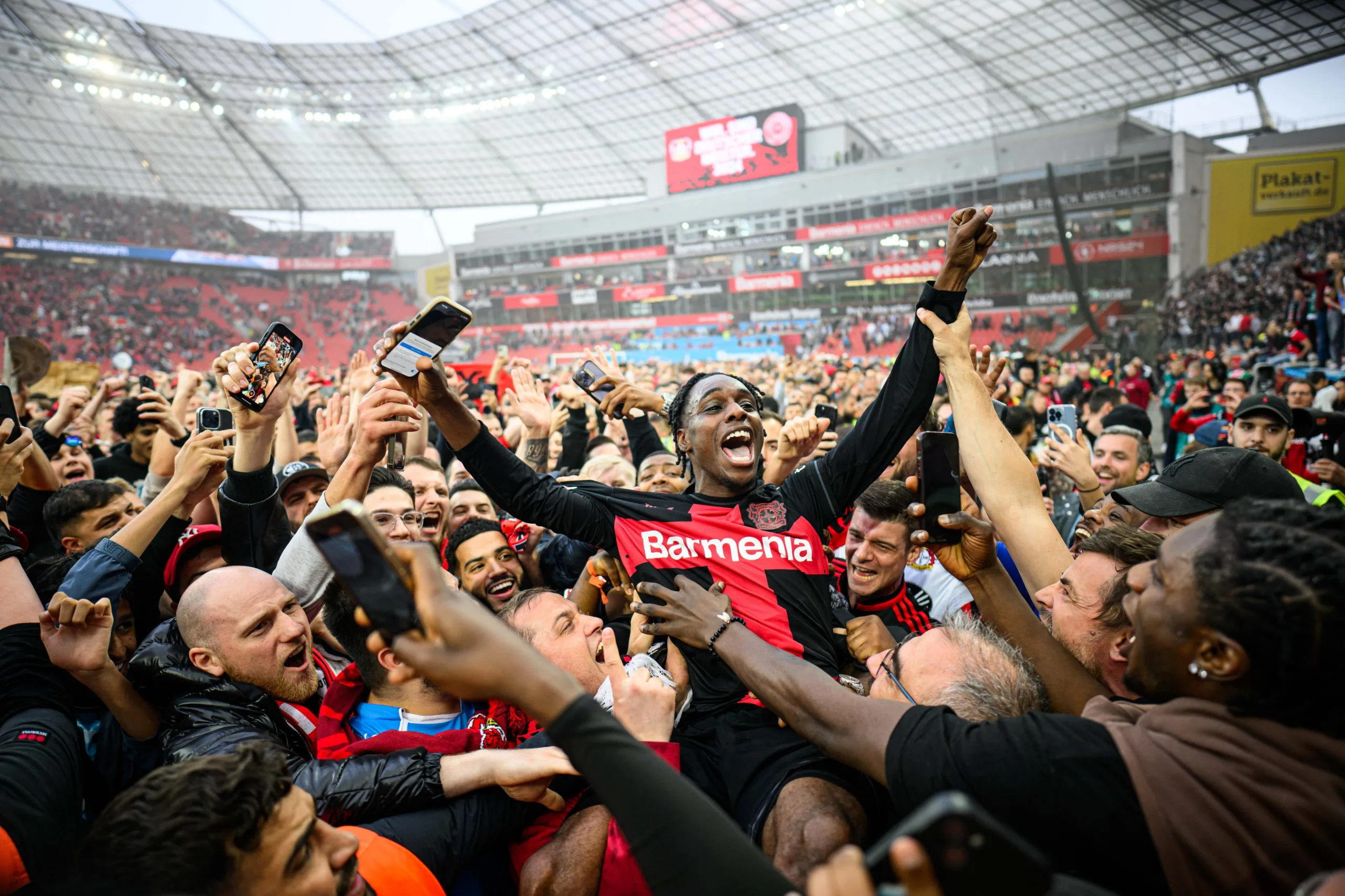 Bayer Leverkusen conquista inédito título alemão após 120 anos de espera