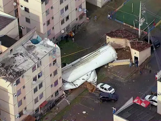 Queda de caixa d'água no RJ chama a atenção para vazamentos