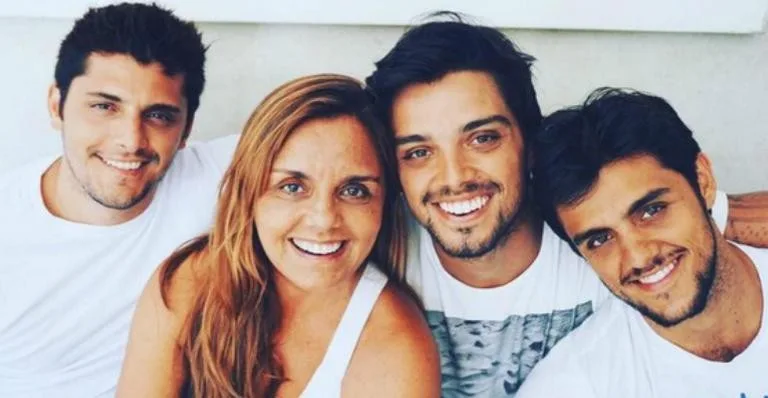 Mãe de Bruno Gissoni, Felipe e Rodrigo Simas é internada com covid-19