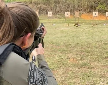 "TPM": policiais penais fazem curso de Tiro Policial para Mulheres