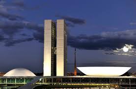 Movimento acampará em frente ao Congresso para pressionar por impeachment