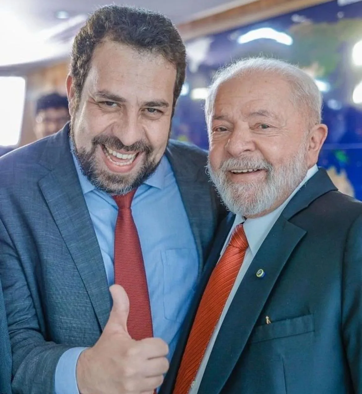 PT oficializa apoio a Boulos na pré-candidatura à Prefeitura de São Paulo