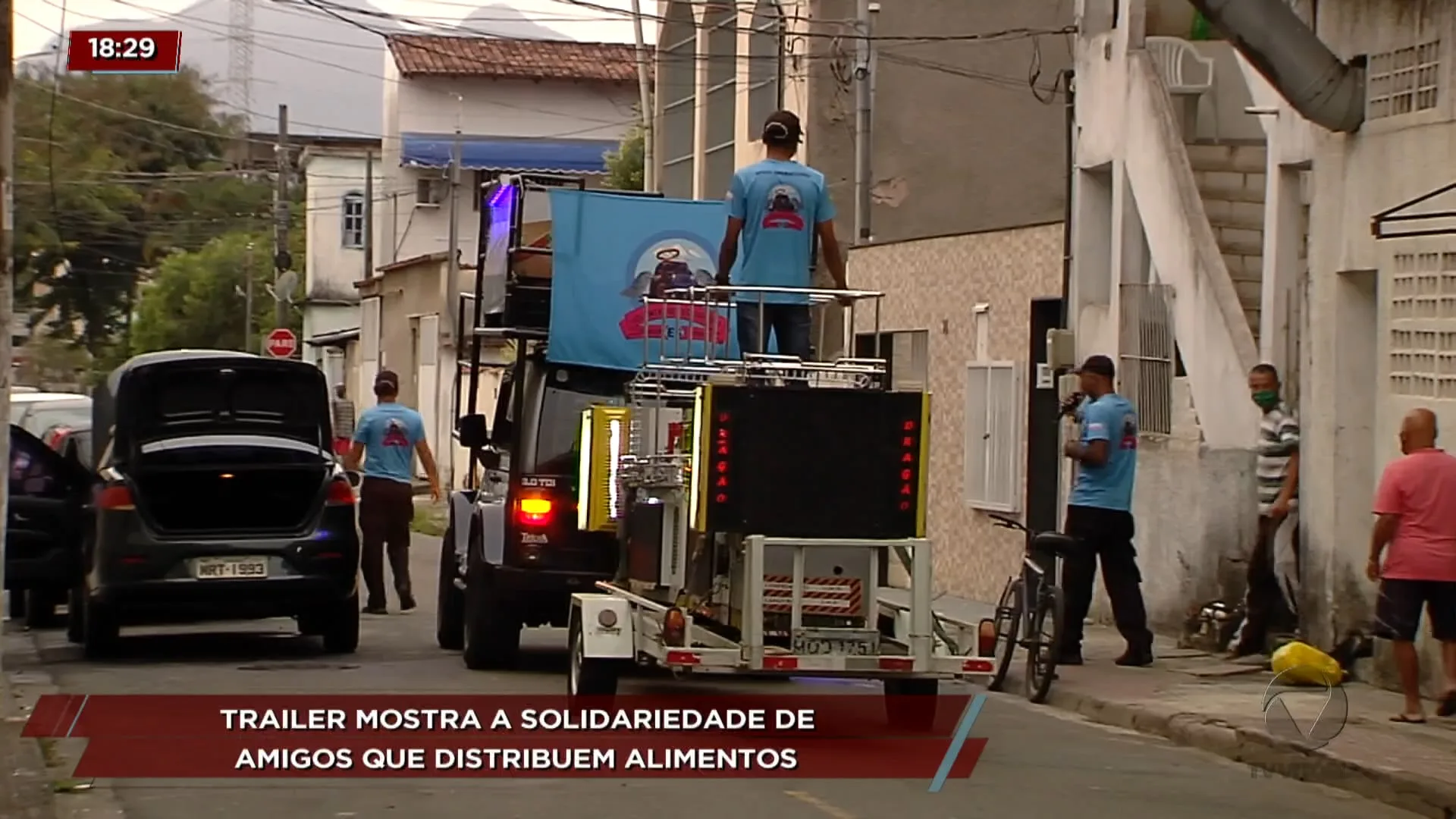 Trailer mostra a Solidariedade de amigos que distribuem alimentos