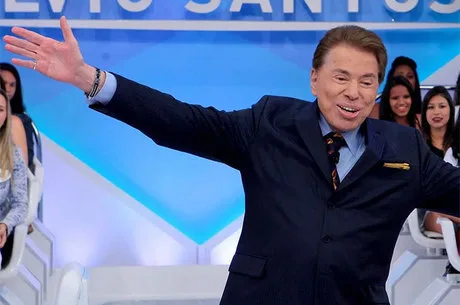 Silvio Santos volta aos estúdios do SBT depois de quase dois anos afastado