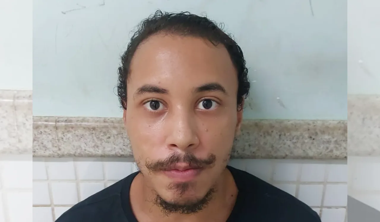 Filho que tentou matar pais com facão em Vila Velha é preso