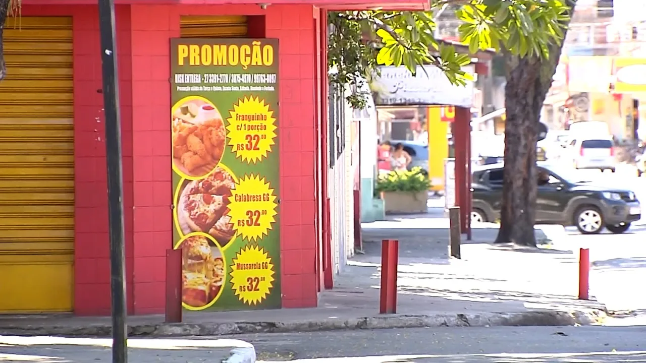 Duas meninas assaltam pizzaria em Aribiri, Vila Velha