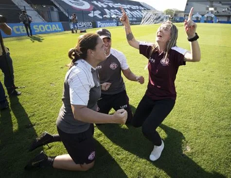 Brasileirão Feminino começa com recorde de mulheres no comando das equipes