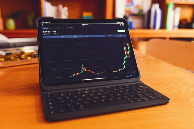 Estratégias Inovadoras de Negociação Forex por Meio de Análise de Sentimento de Mercado de Alta Frequência Estratégias Inovadoras de Negociação Forex por Meio de Análise de Sentimento de Mercado de Alta Frequência