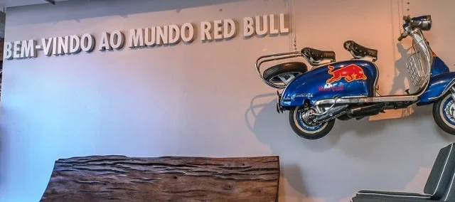 Red Bull seleciona universitários recém-formados