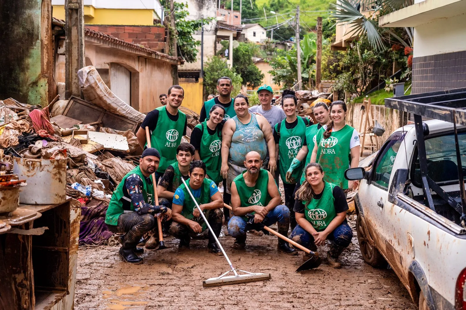 100 voluntários de igreja fazem força-tarefa no Sul do ES; saiba como ajudar