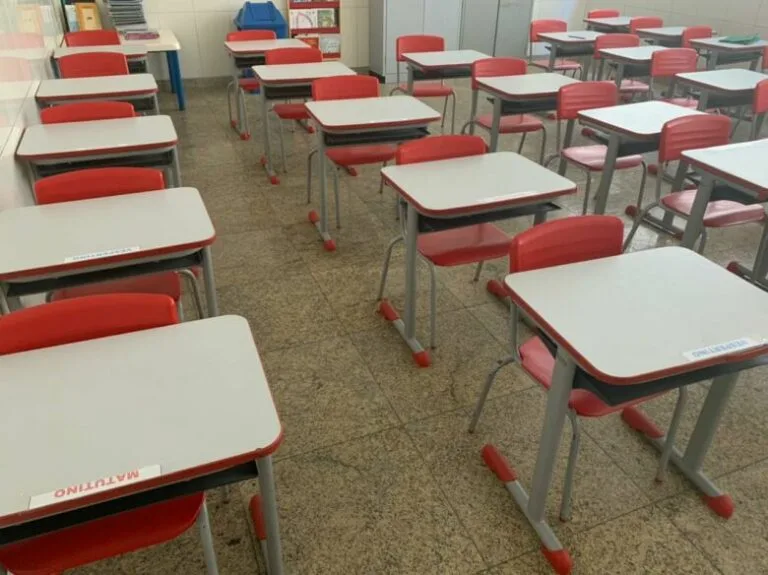 Escolas municipais seguem sem previsão de retorno presencial em Guarapari