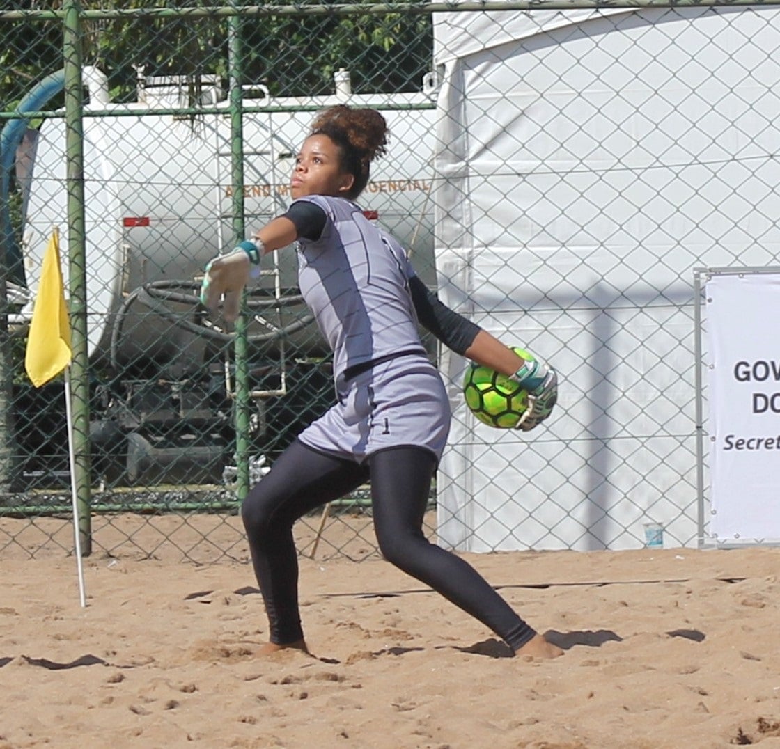 Campeã em todos os pisos,  Adelayne descarta favoritismo de Vila Nova/Vila Velha no Estadual de Beach Soccer