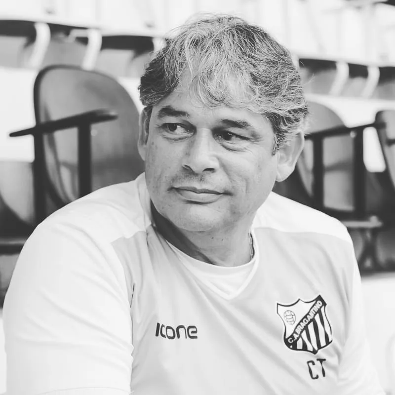 Técnico Marcelo Veiga morre aos 56 anos por causa do coronavírus