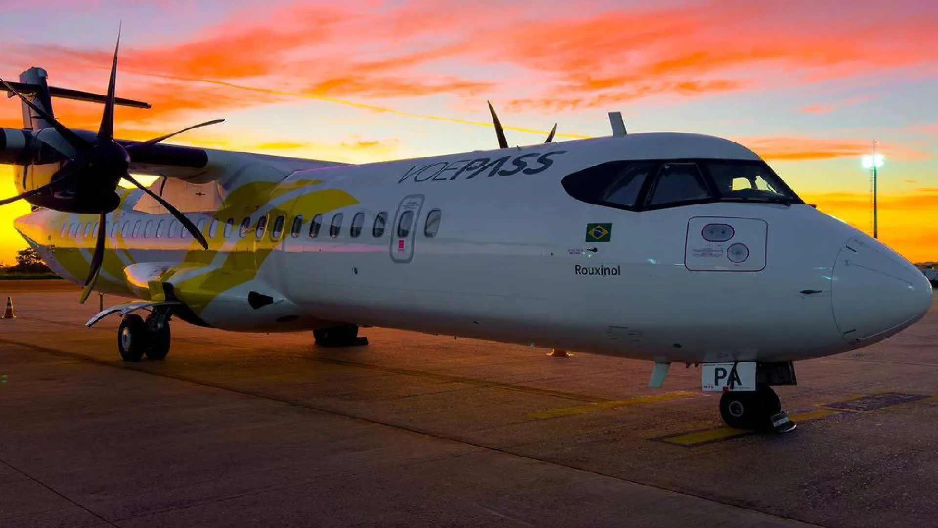 Avião da Voepass com destino a Guarulhos faz pouso de emergência em Uberlândia