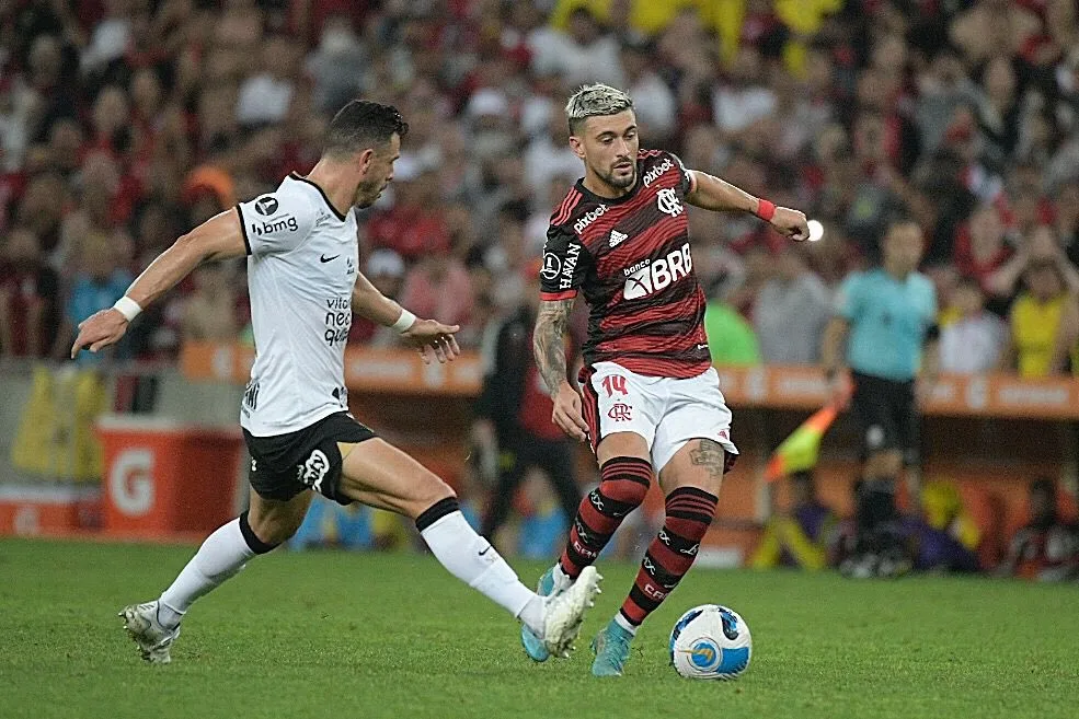 Arrascaeta vive melhor ano no Flamengo e vira protagonista do futebol brasileiro