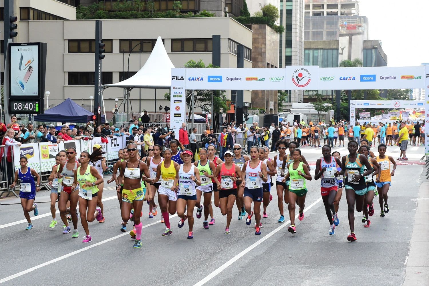 XXXXX, durante largada da Sao Silvestre 2015 na Av. Paulista em Sao Paulista (SP). 31/12/2015, Foto: Djalma Vassao/Gazeta Press