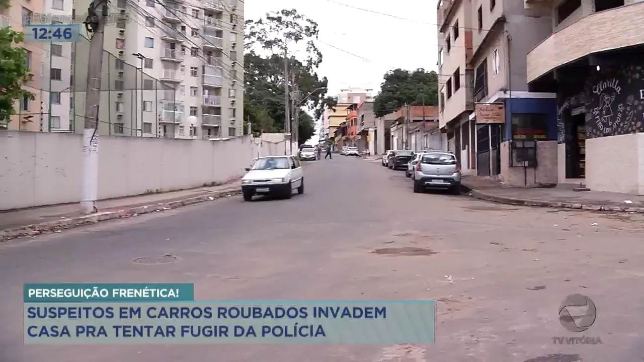 Bandidos invadem casa para tentar fugir da polícia em Vila Velha