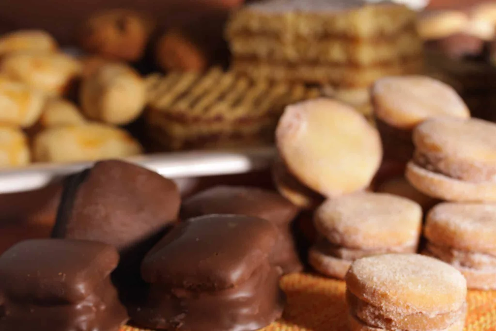 alfajor e bem-casado