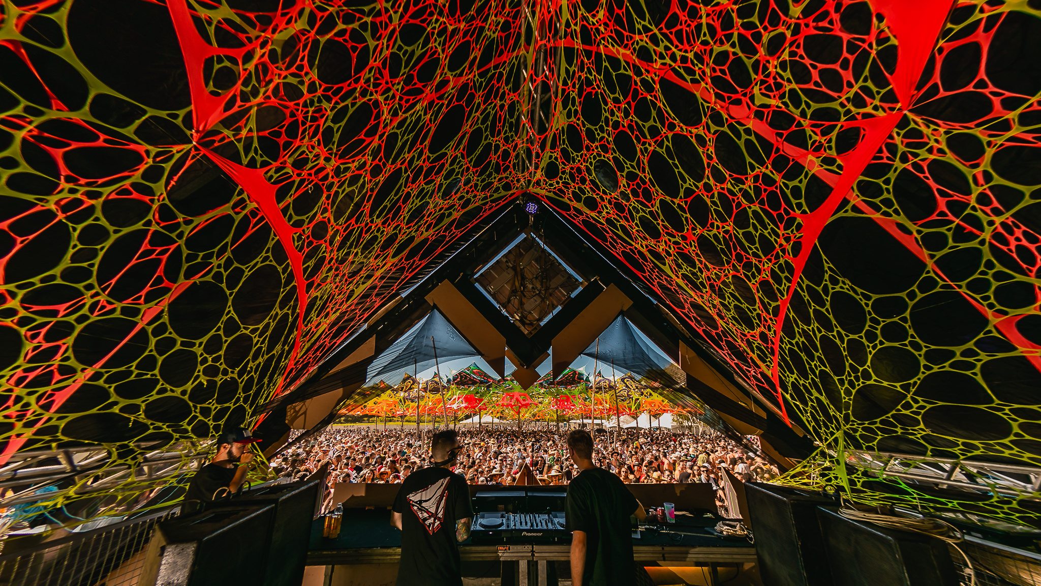 Festival de música eletrônica acontece neste sábado em Vila Velha. Veja como comprar seu ingresso