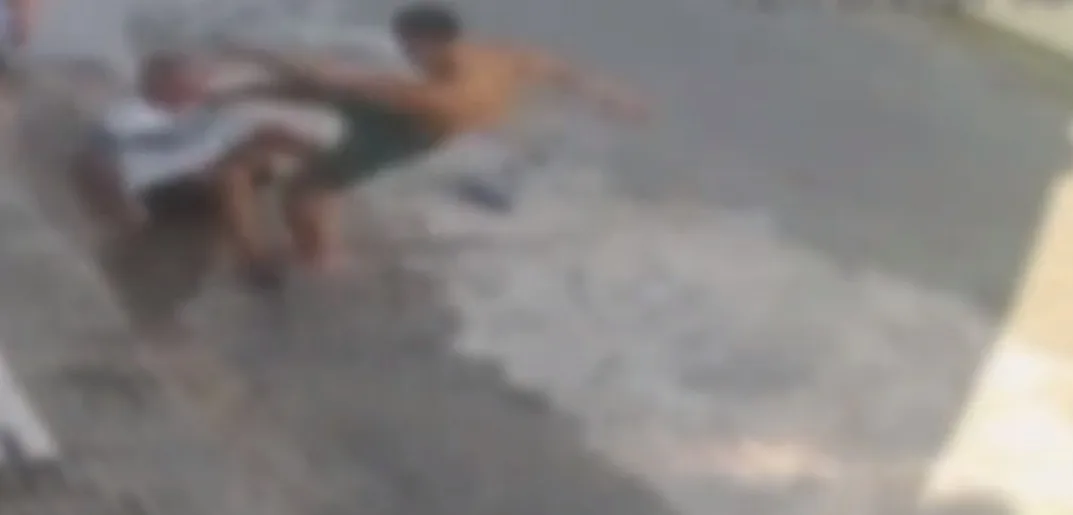 Homem é espancado até perder a consciência em Guarapari; veja vídeo