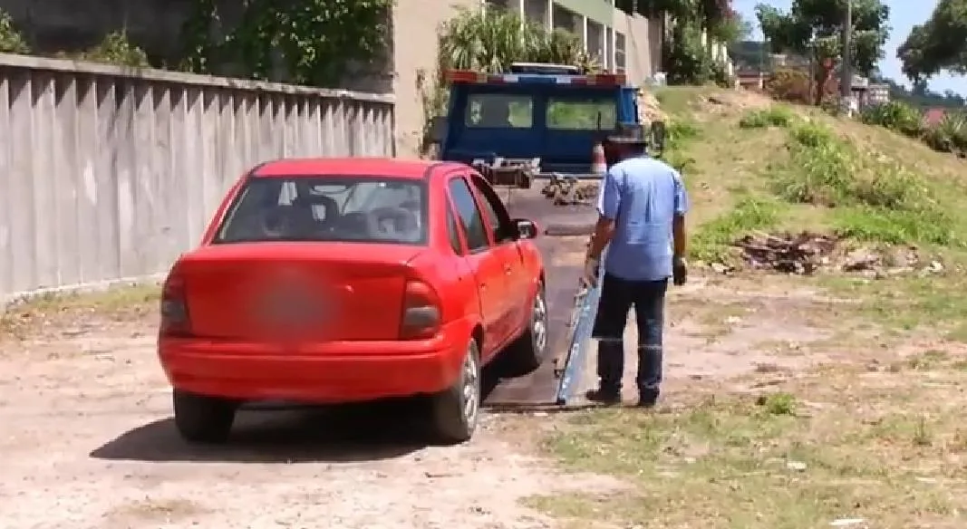 Suspeito de roubar carro é ferido em perseguição pelas ruas de Vila Velha