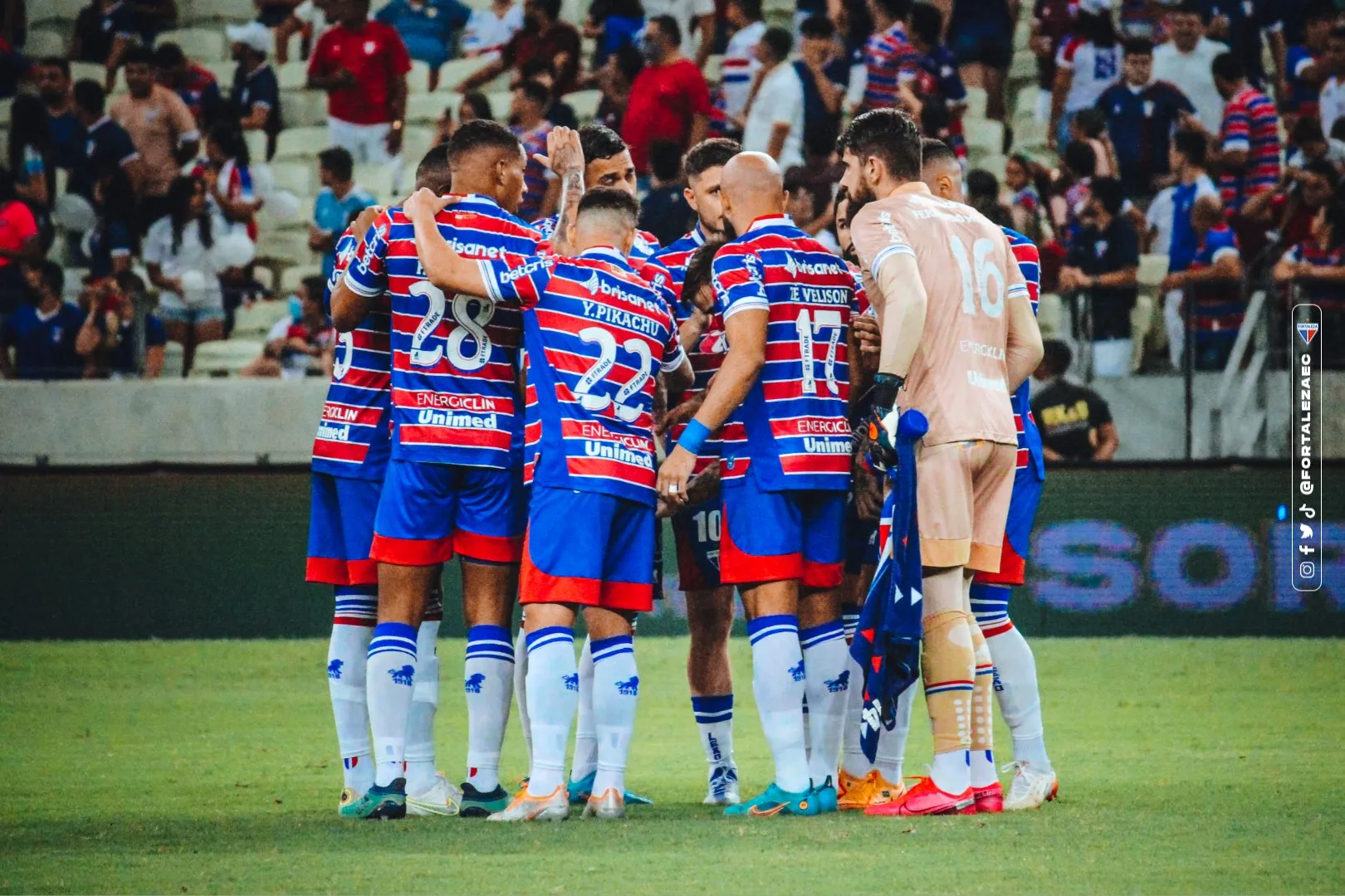 Fortaleza suporta a pressão e mesmo perdendo do Ceará, avança na Copa do Brasil