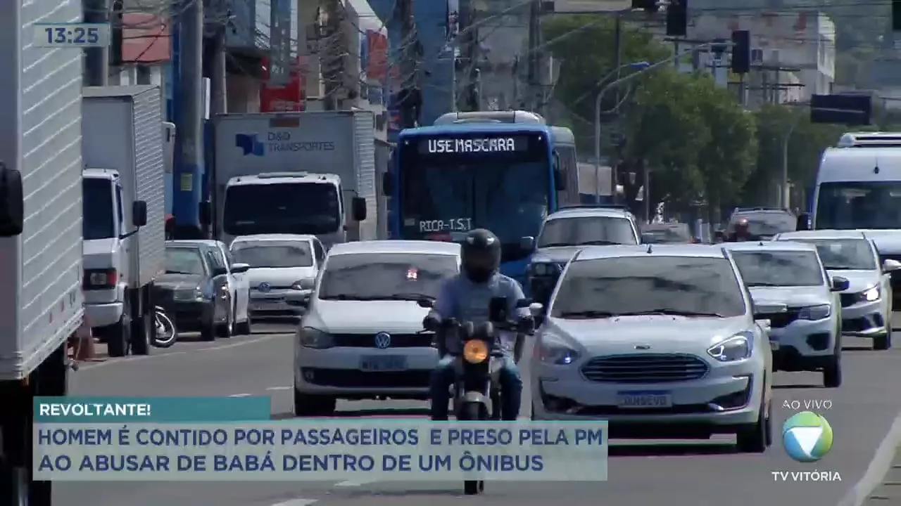 Homem é preso após ser flagrado abusando de babá dentro do ônibus