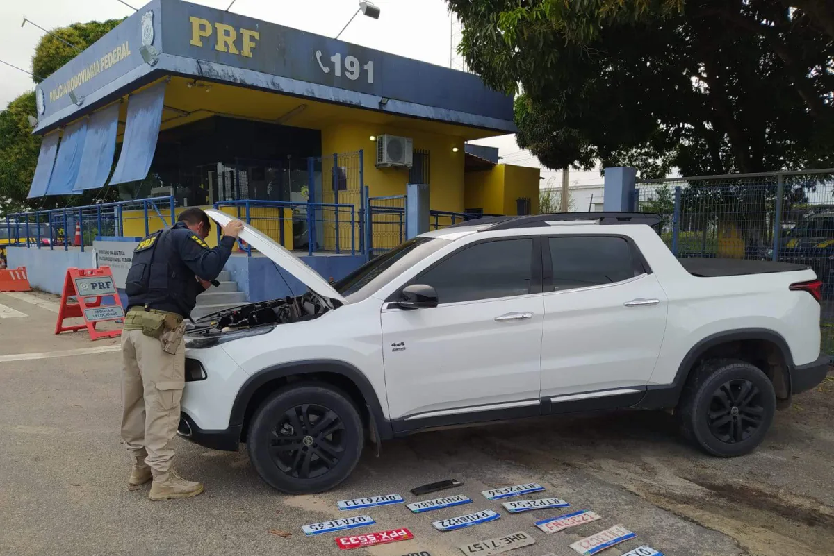 Veículo clonado é apreendido na BR-101 em Conceição da Barra