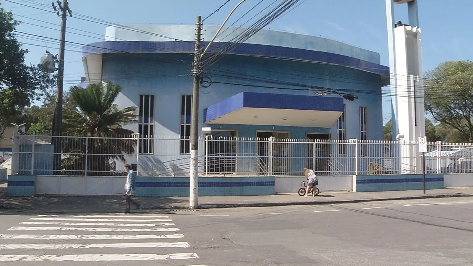 Confronto entre gangues termina com três baleados em Vila Velha