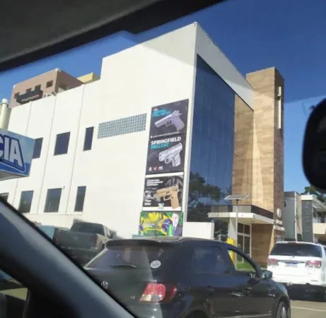 MP vai apurar caso do muro de igreja com propaganda de armas e de Bolsonaro